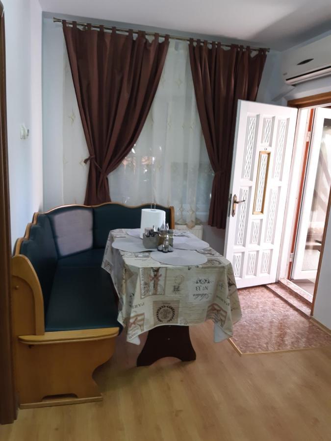 Апартаменты Casa Silvia Констанца Экстерьер фото